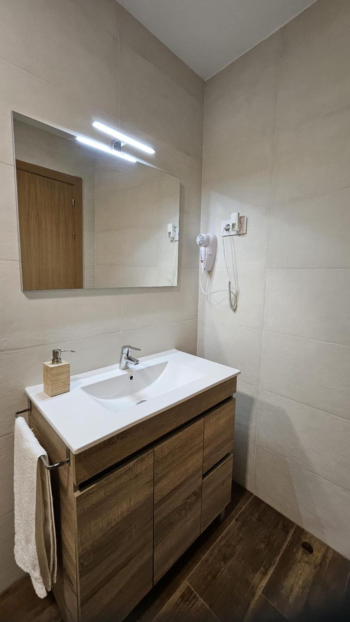Casa Rural La Nava نافالوينغا المظهر الخارجي الصورة